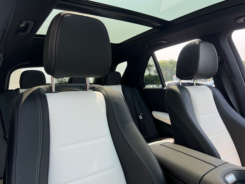 New 2026 Black Mercedes-Benz GLE 450 image 28