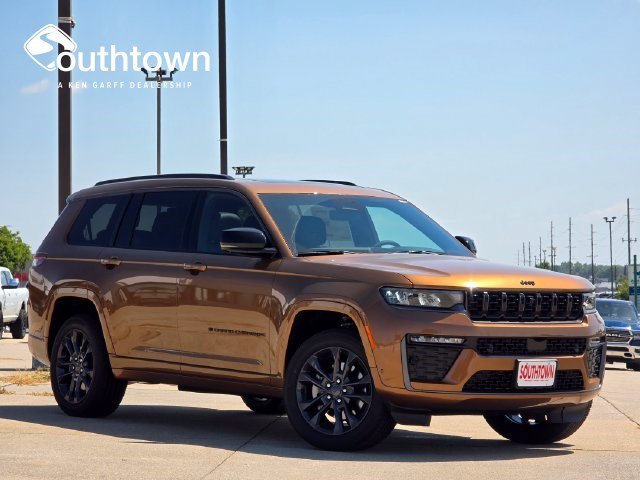 New 2026 Copper Shino Metallic Clear-Coat Exterior Paint Jeep Limited Reserve image 1