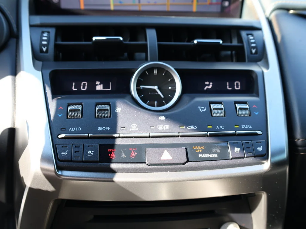 Used 2020 White Lexus 300 Base image 29