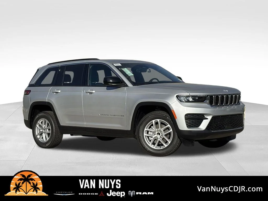 New 2026 Silver Jeep Laredo X image 1
