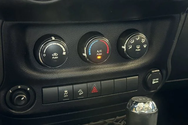 Used 2016 White Jeep Unlimited Sport image 21