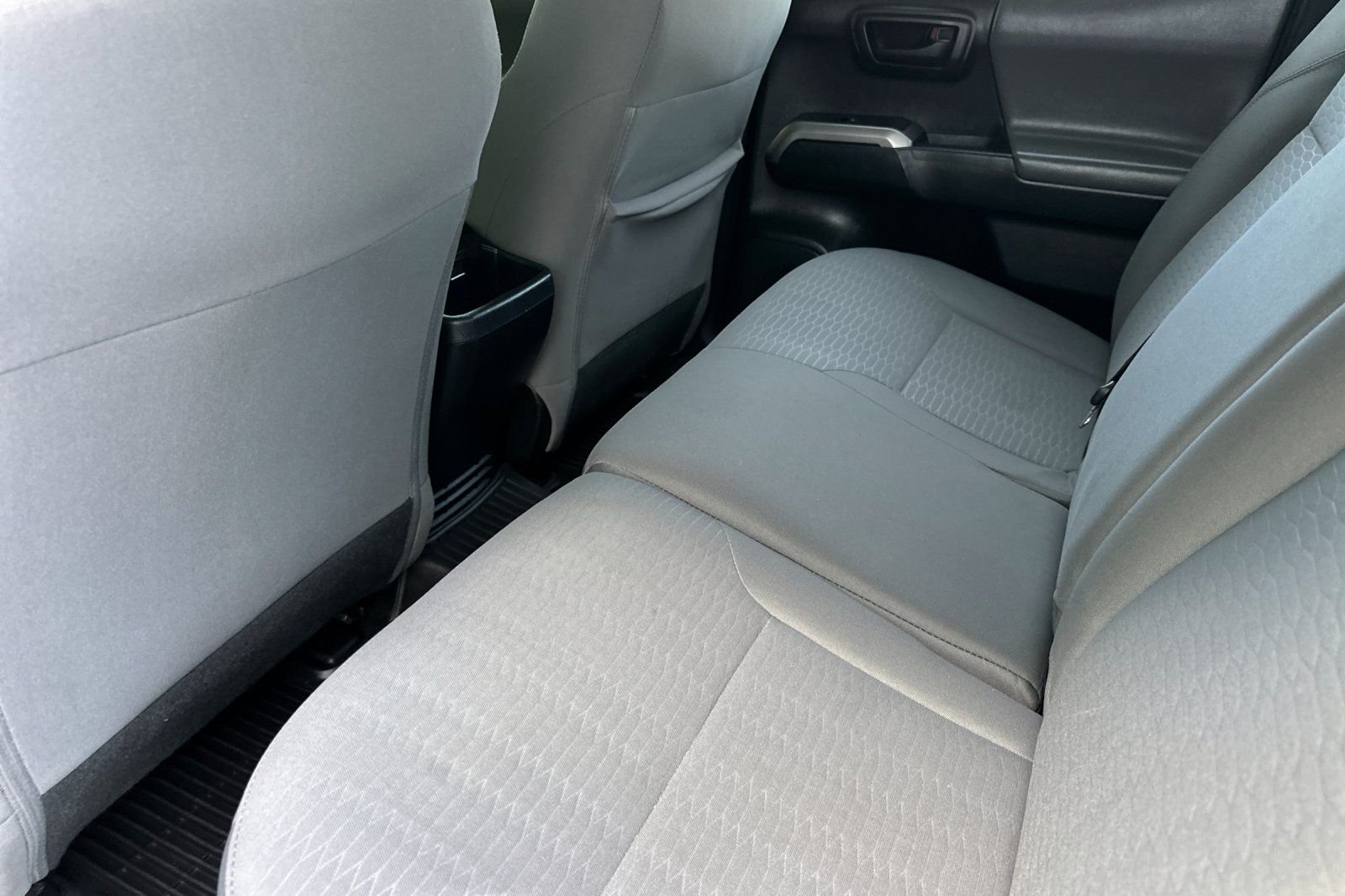 Used 2017 Silver Toyota SR5 image 12