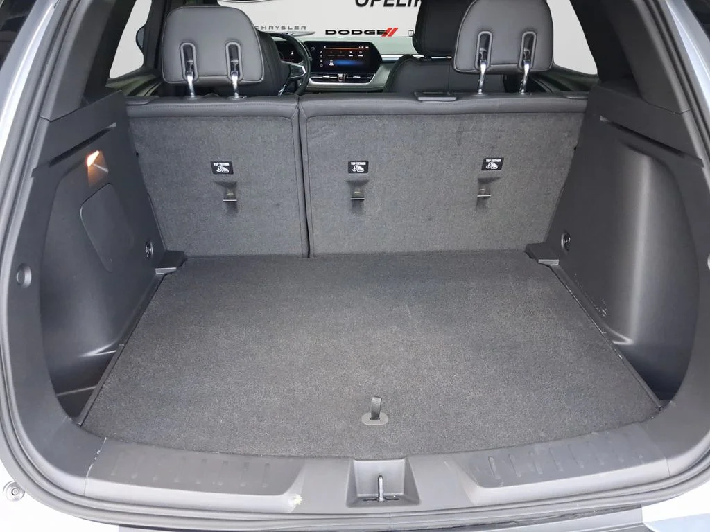 Used 2024 Sterling Gray Metallic Chevrolet ACTIV image 28