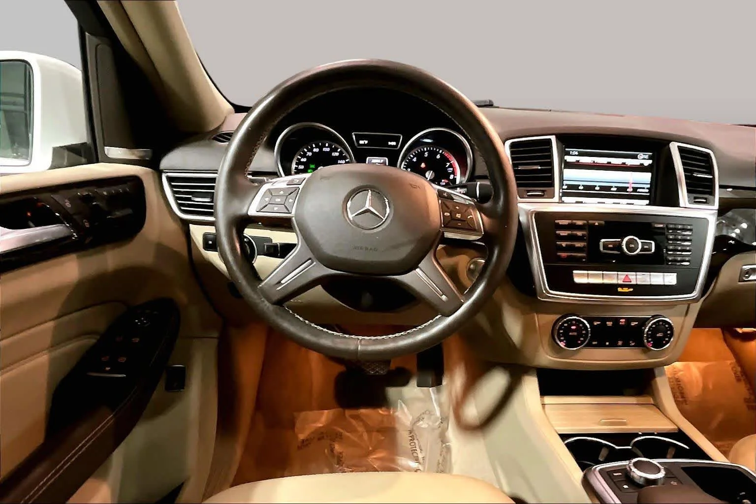 Used 2015 Polar White Mercedes-Benz ML 350 image 6