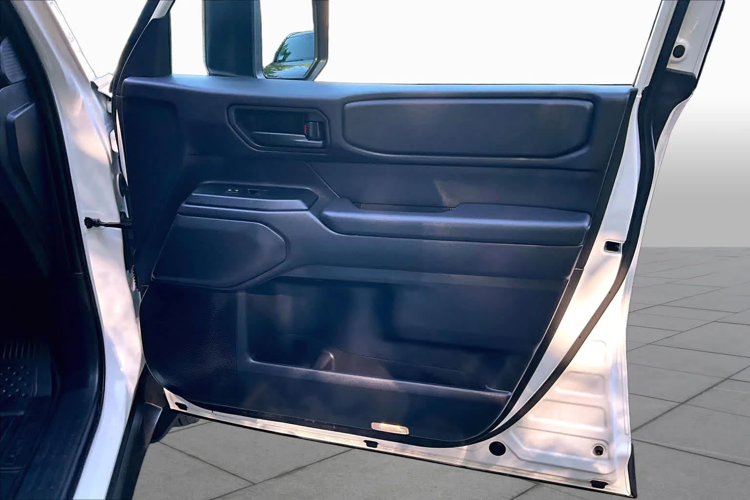 Certified Used 2025 Ice Cap Toyota 1958 image 21