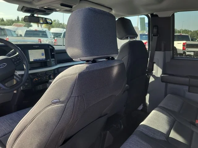 New 2026 Oxford White Ford XLT image 15