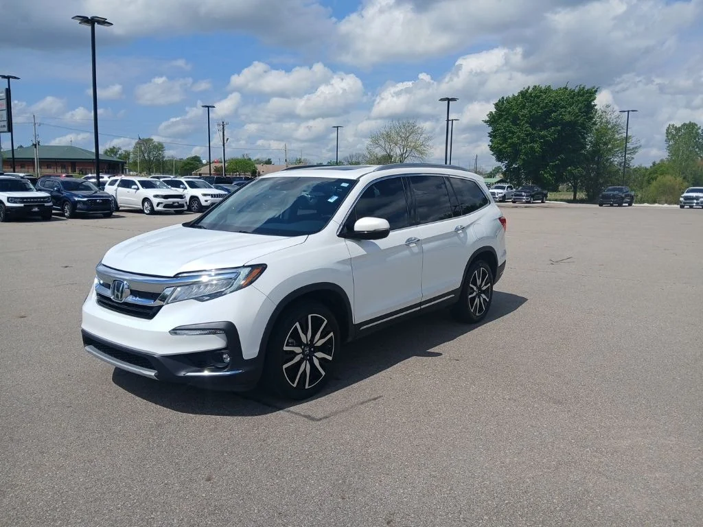 Used 2020 White Honda Touring image 4