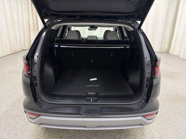New 2026 Phantom Black Hyundai SEL AWD image 16