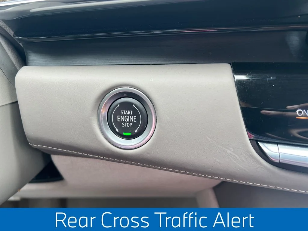 Used 2022 Red Cadillac Sport Platinum image 27