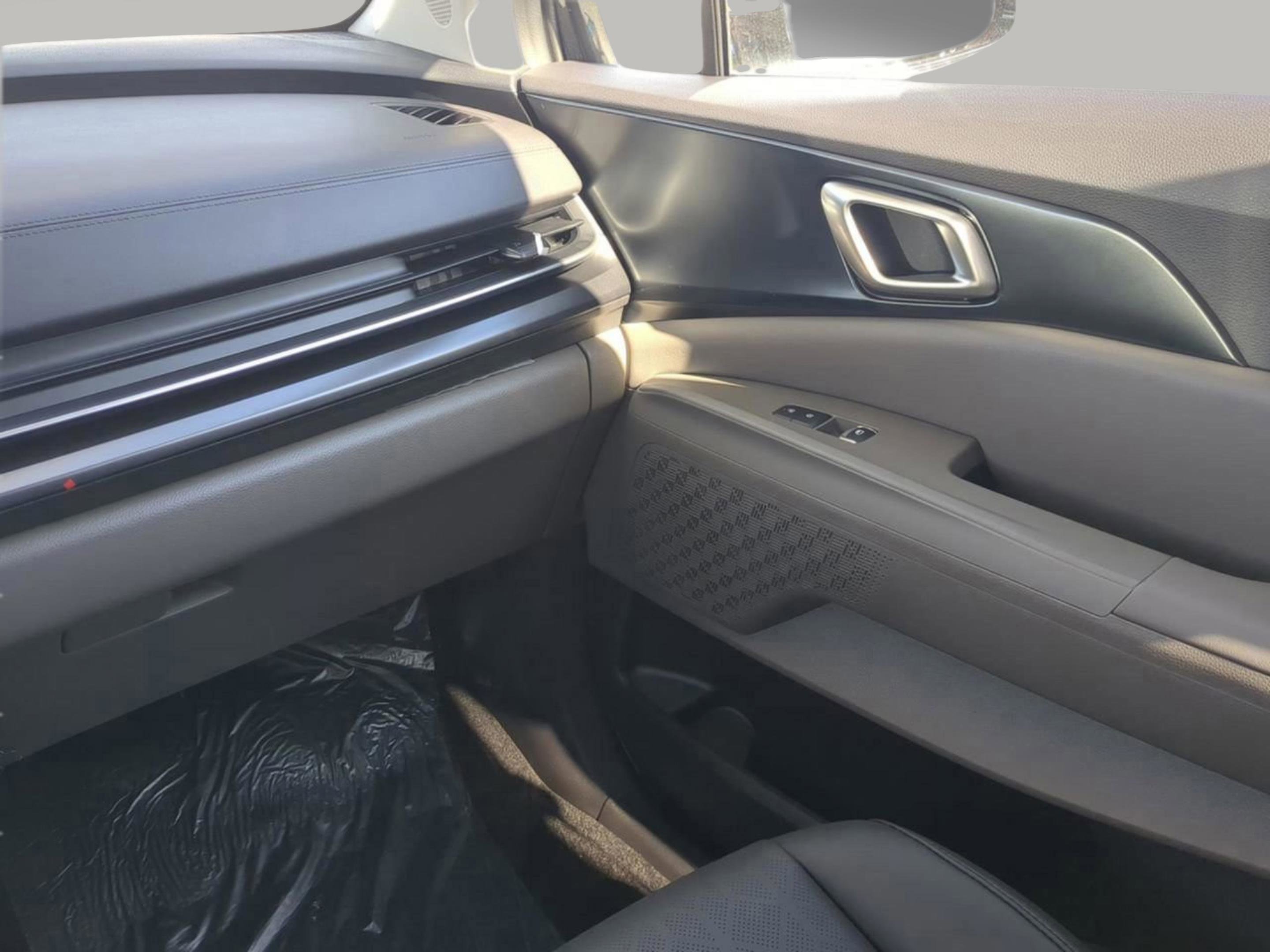 New 2026 Deep Chroma Blue Kia LXS image 20