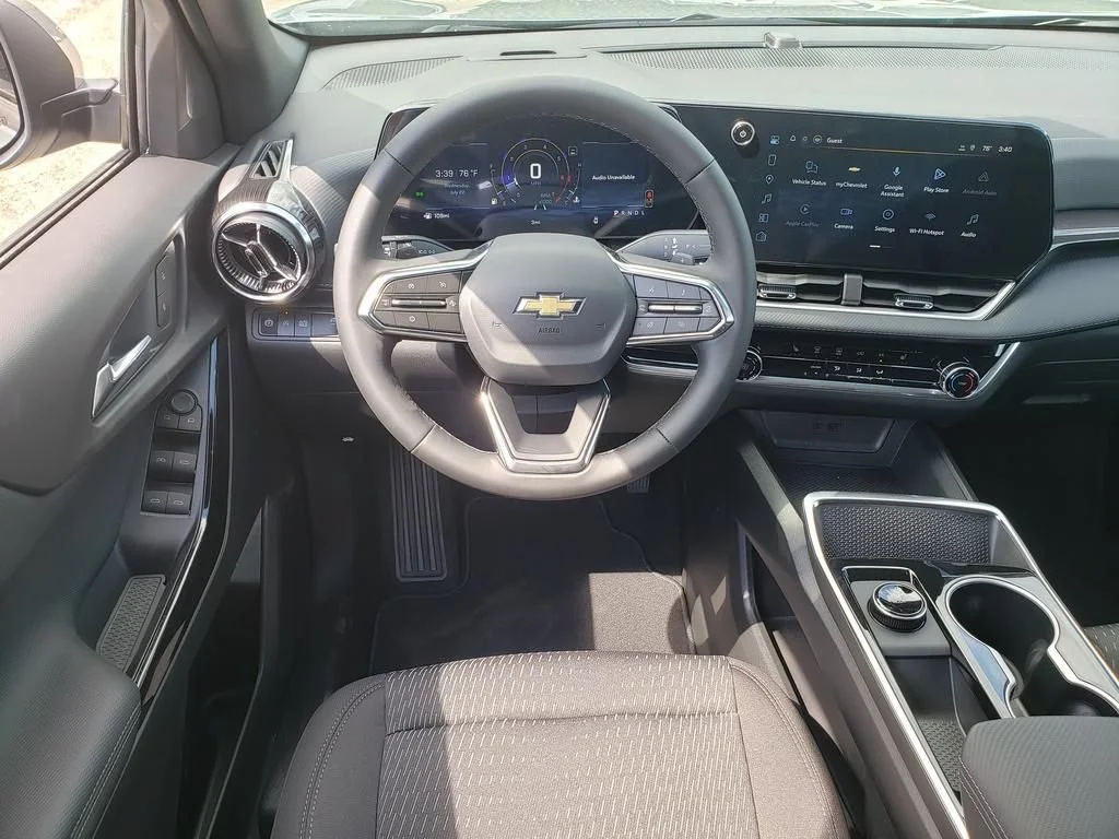 2027 Chevrolet Equinox LT - Photo 19