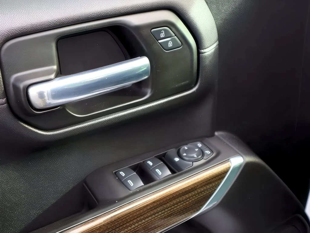 2020 Chevrolet Silverado 1500 RST - Photo 12
