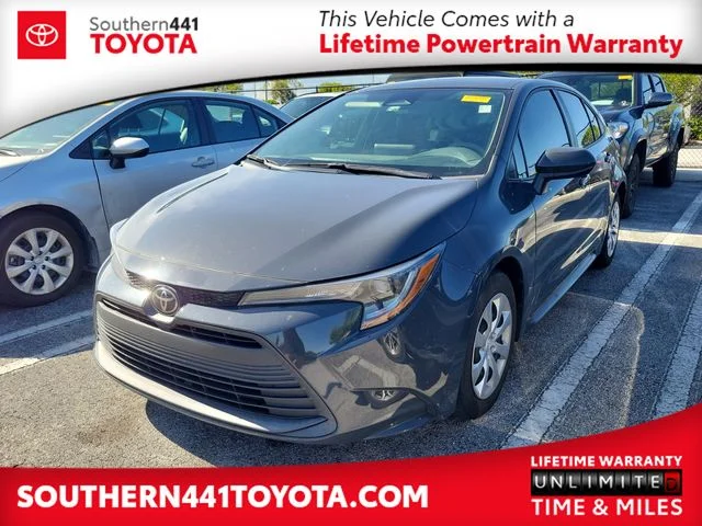 Used 2024  Toyota LE image 1