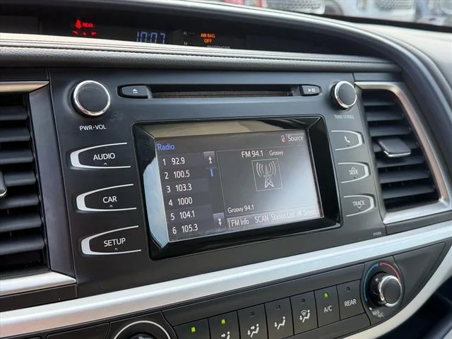 Used 2018 Blue Toyota LE image 21