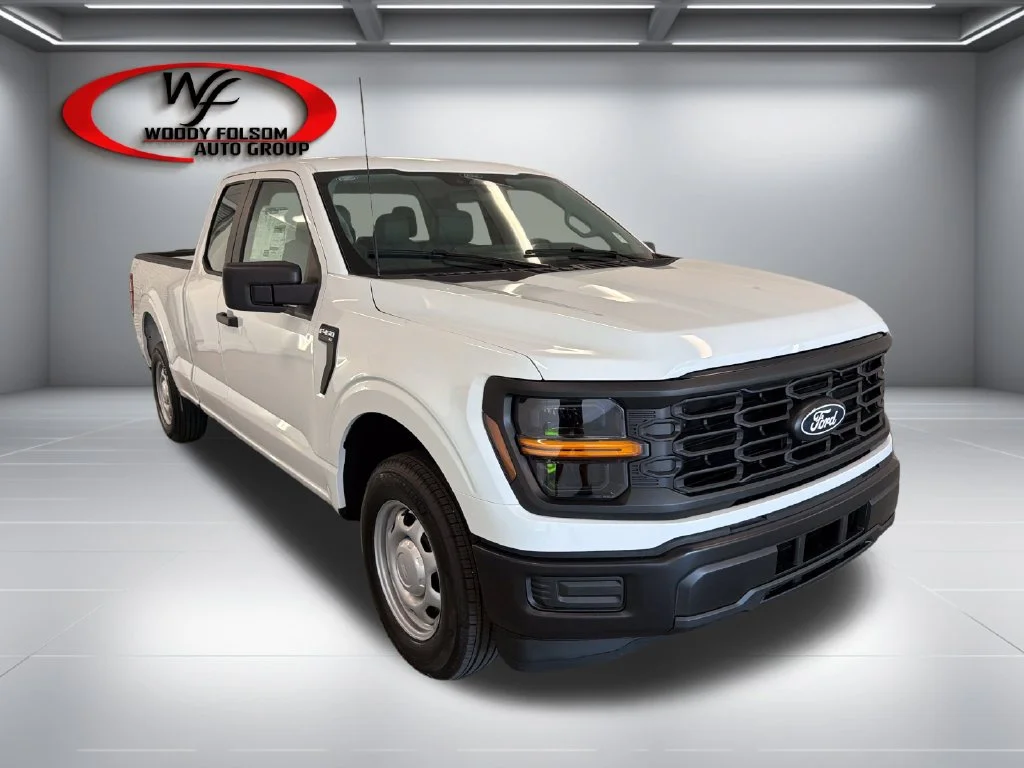 New 2026 Oxford White Ford XL image 3
