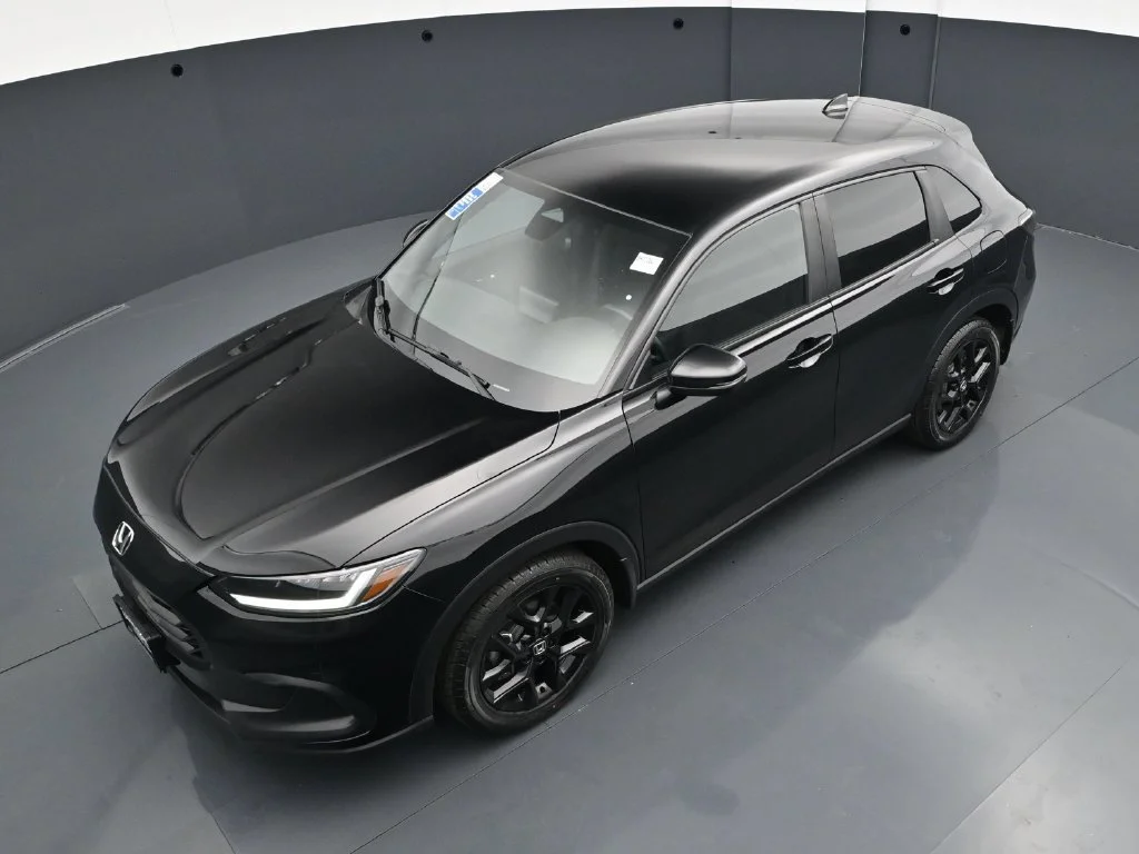 Used 2024  Honda FWD SPORT image 38