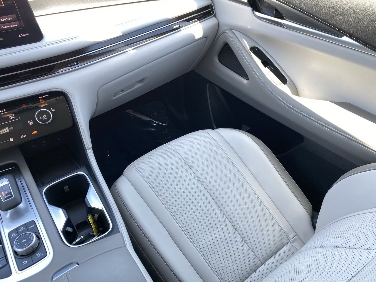 Certified Used 2026 Radiant White INFINITI PURE image 16
