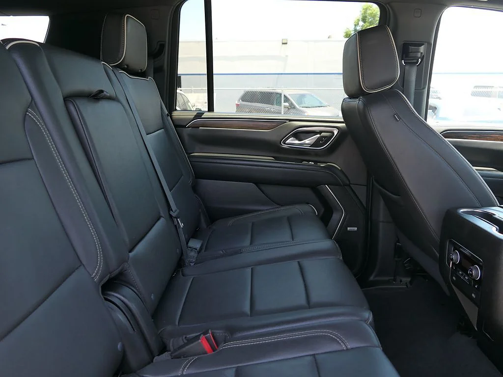 Used 2024 Sterling Gray Metallic Chevrolet Premier image 24