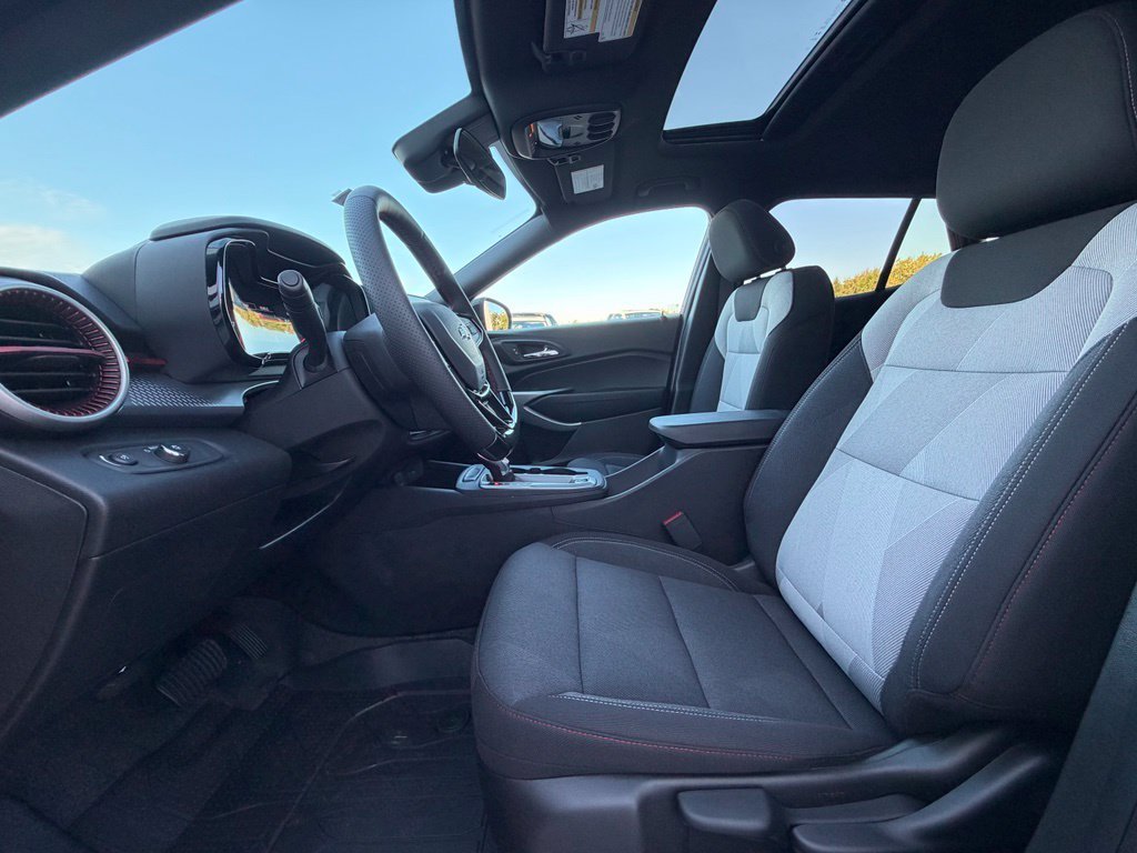 2026 Chevrolet Trax RS - Photo 16