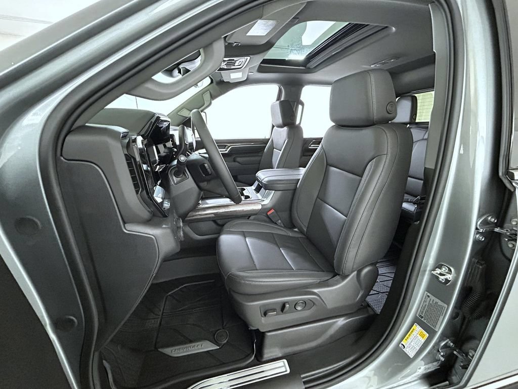 2026 Chevrolet Silverado 3500 HD LTZ - Photo 10