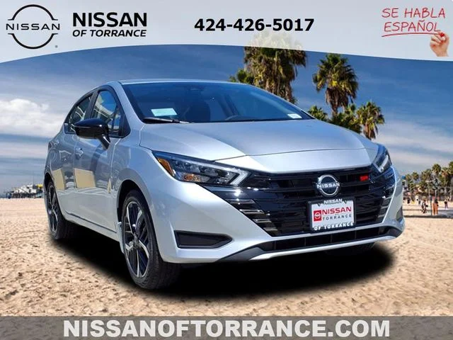 2025 Nissan Versa 1.6 SR CVT's photo