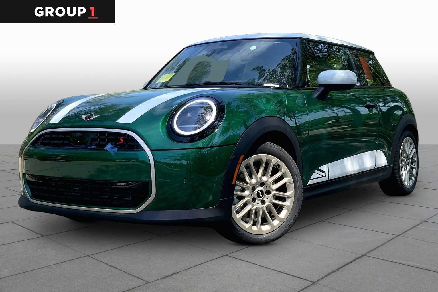 2026 MINI Hardtop Cooper S's photo
