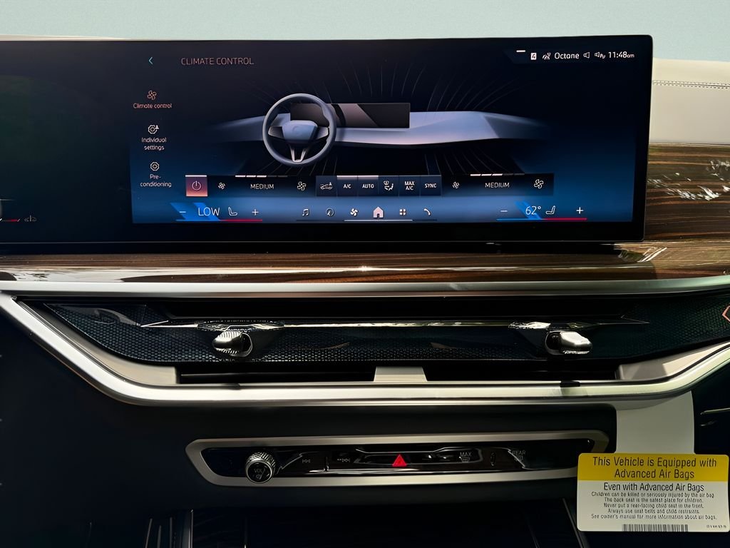 New 2026 Manhattan Green Metallic BMW xDrive40i image 18