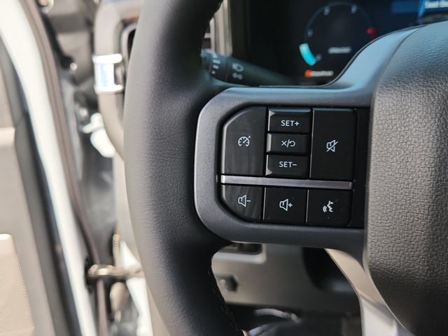 New 2026 Glacier Gray Metallic Tri-Coat Ford F-250® Lariat® image 15