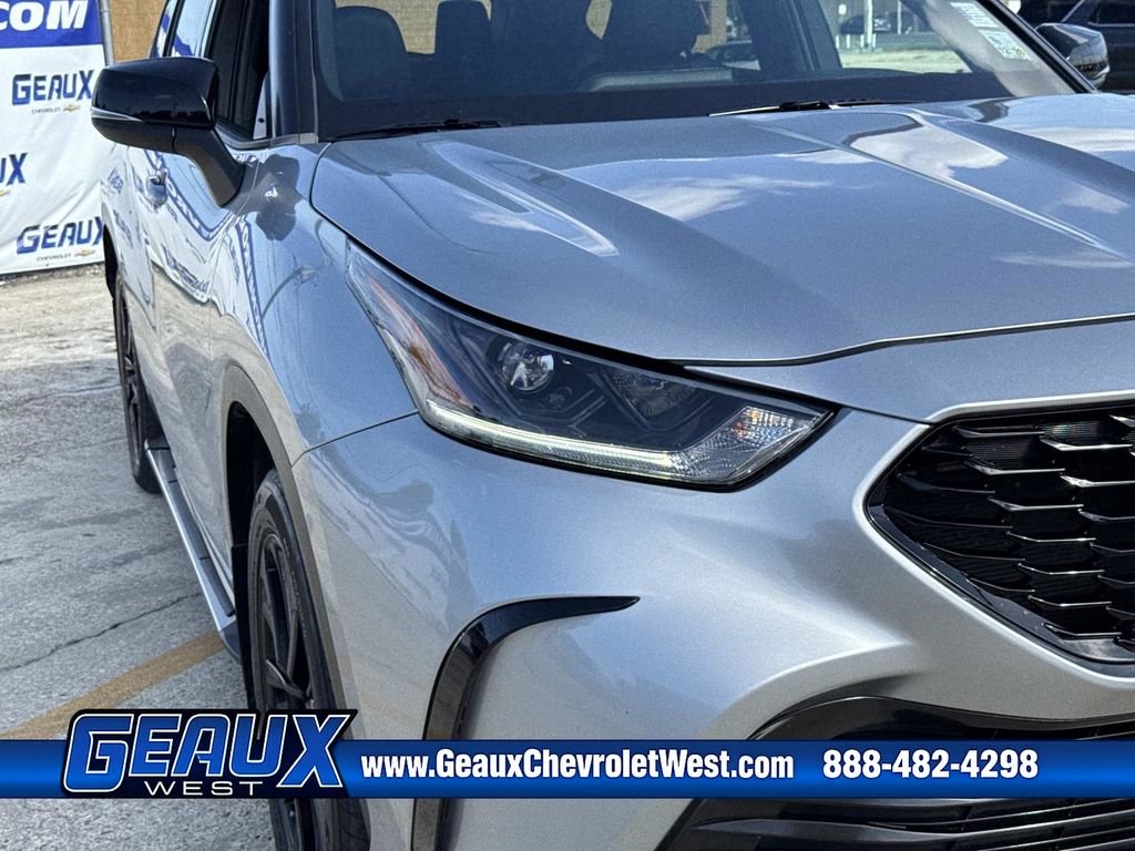 Used 2023 Silver Toyota XSE image 5