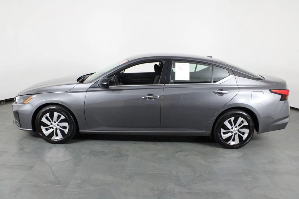 2025 Nissan Altima S - Photo 14