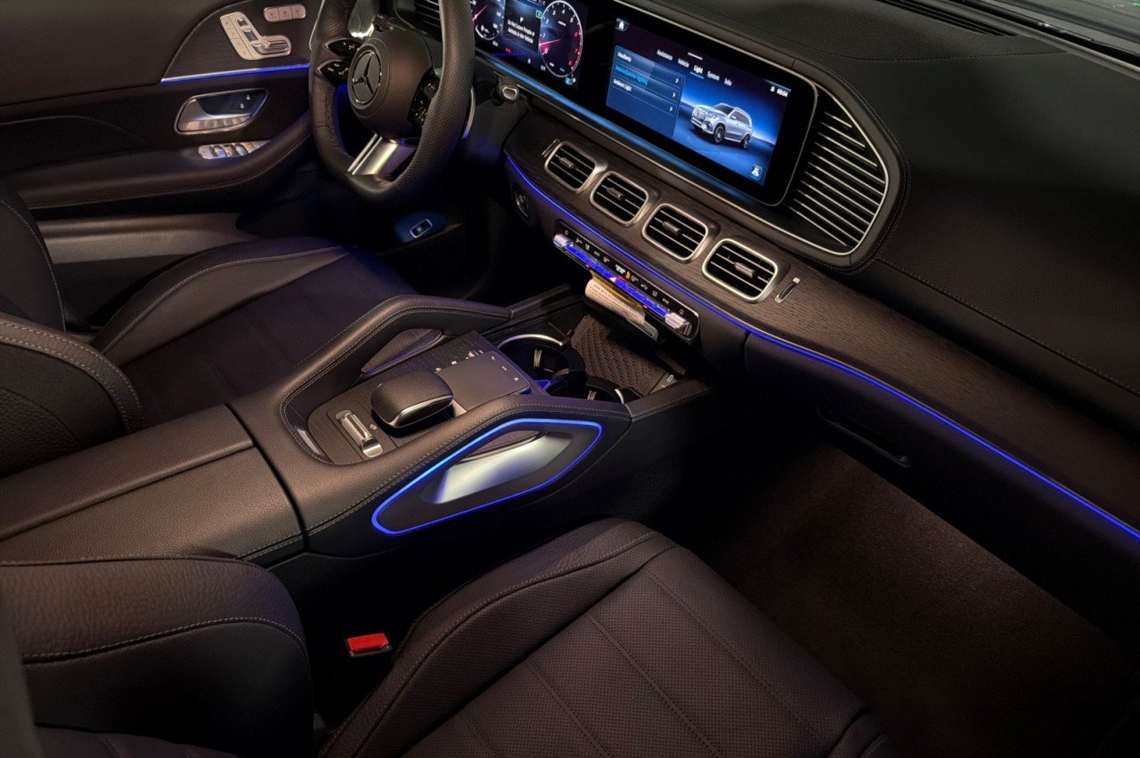 New 2026 MANUFAKTUR Silicon Grey Mercedes-Benz GLS 450 4MATIC® SUV image 15