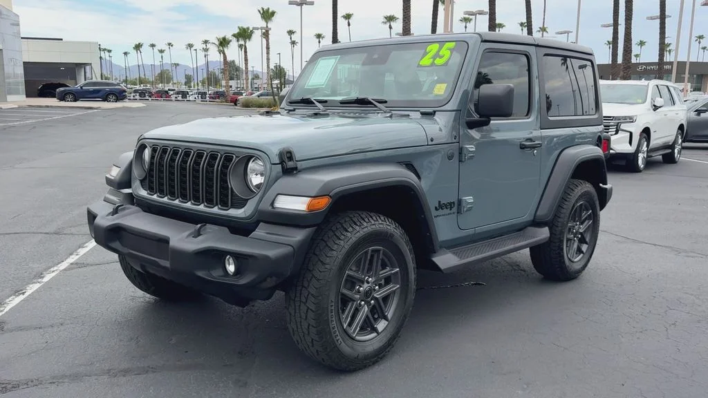 Used 2025 Gray Jeep Sport S image 5