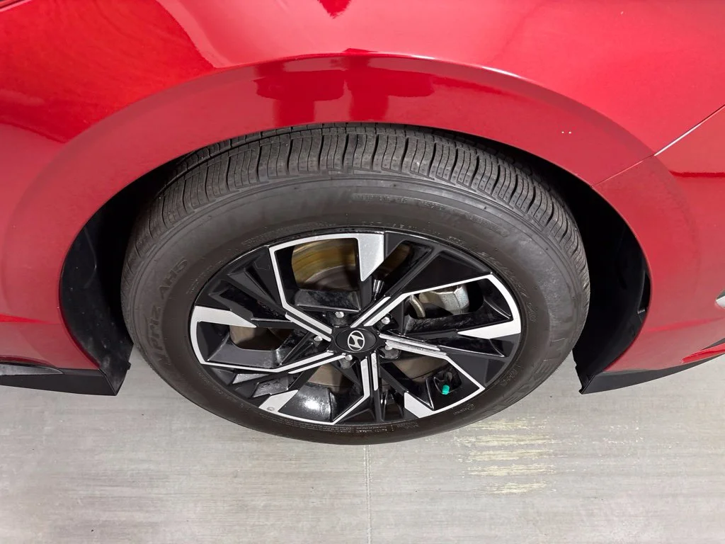 Used 2025 Red Hyundai SEL image 11