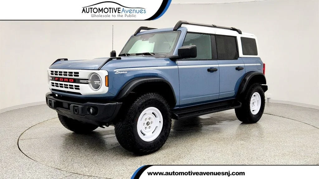 2025 Ford Bronco Heritage Edition 4x4's photo
