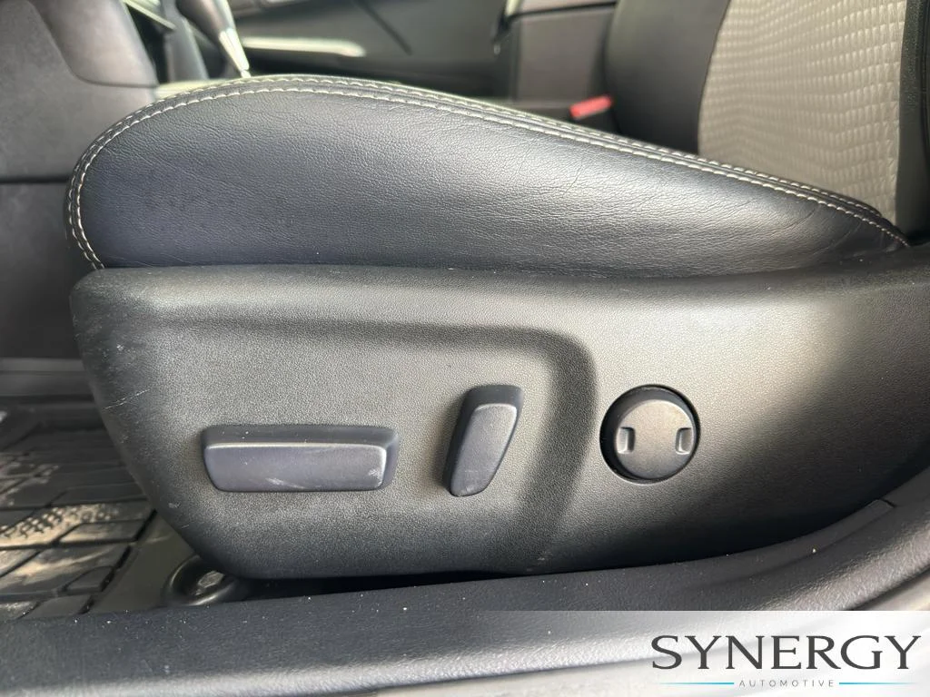 Used 2014 Magnetic Gray Metallic Toyota SE image 18