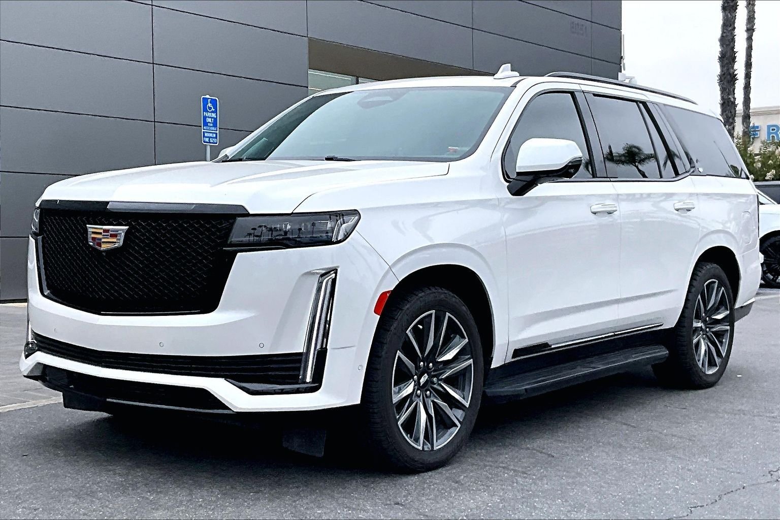 2022 Cadillac Escalade 2WD Sport Platinum's photo