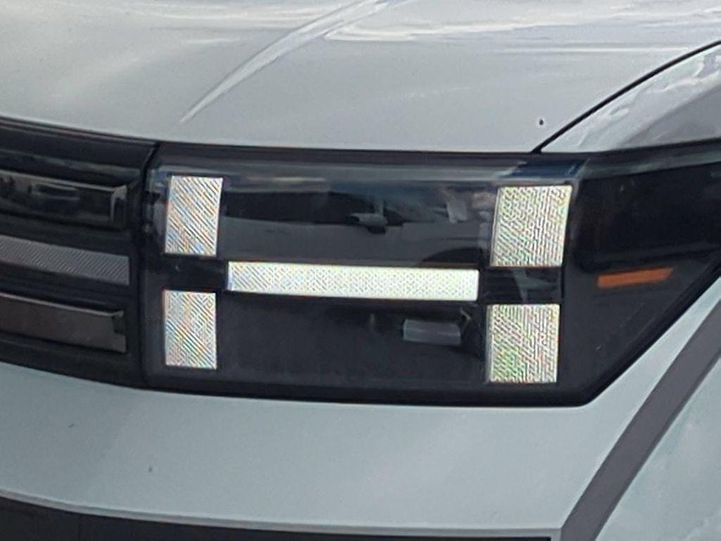 New 2027 Silver Hyundai Limited image 10