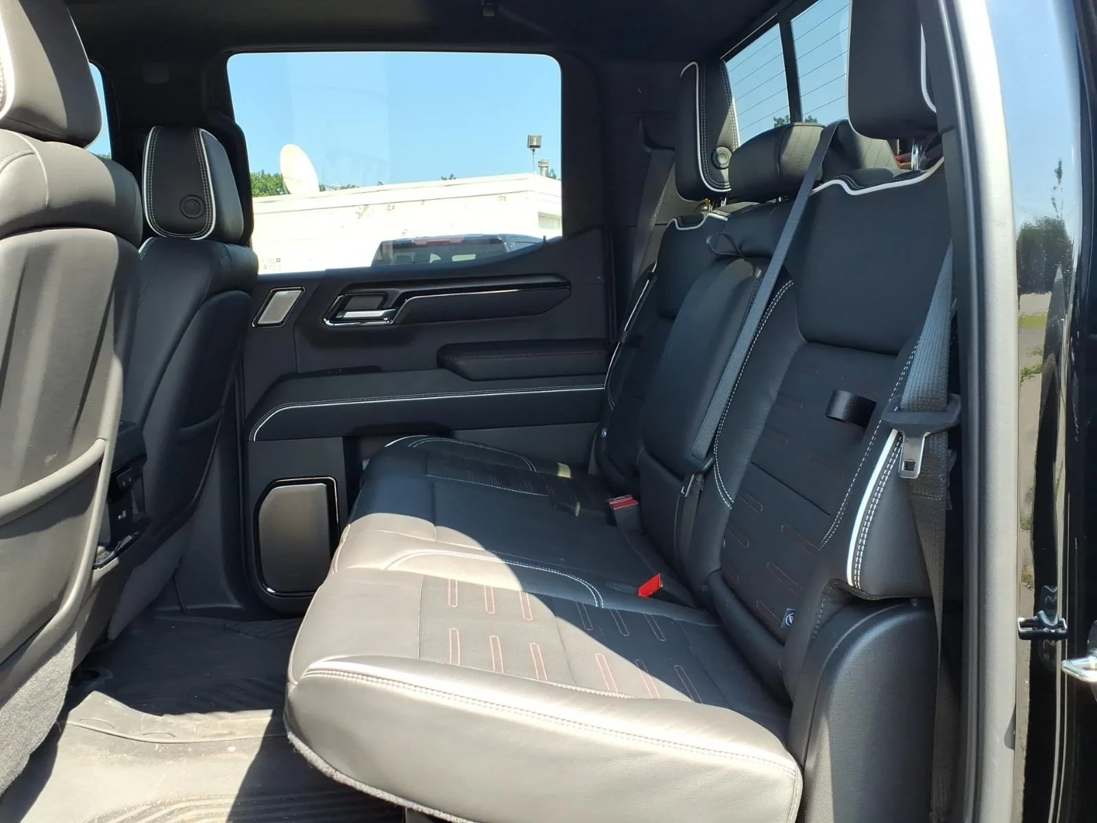 Used 2026 Onyx Black GMC AT4X image 20