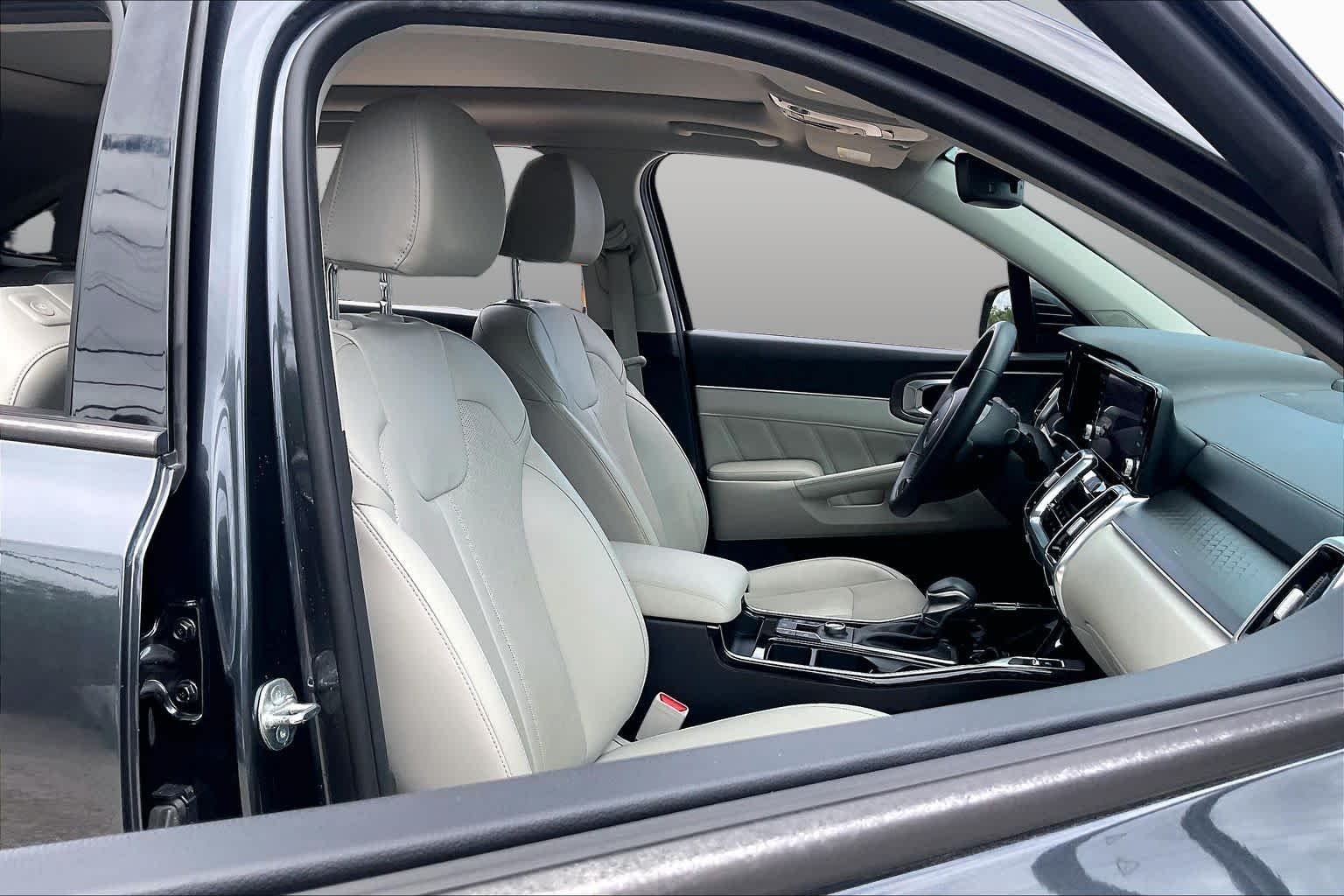 Used 2023 Ebony Black Kia SX image 9