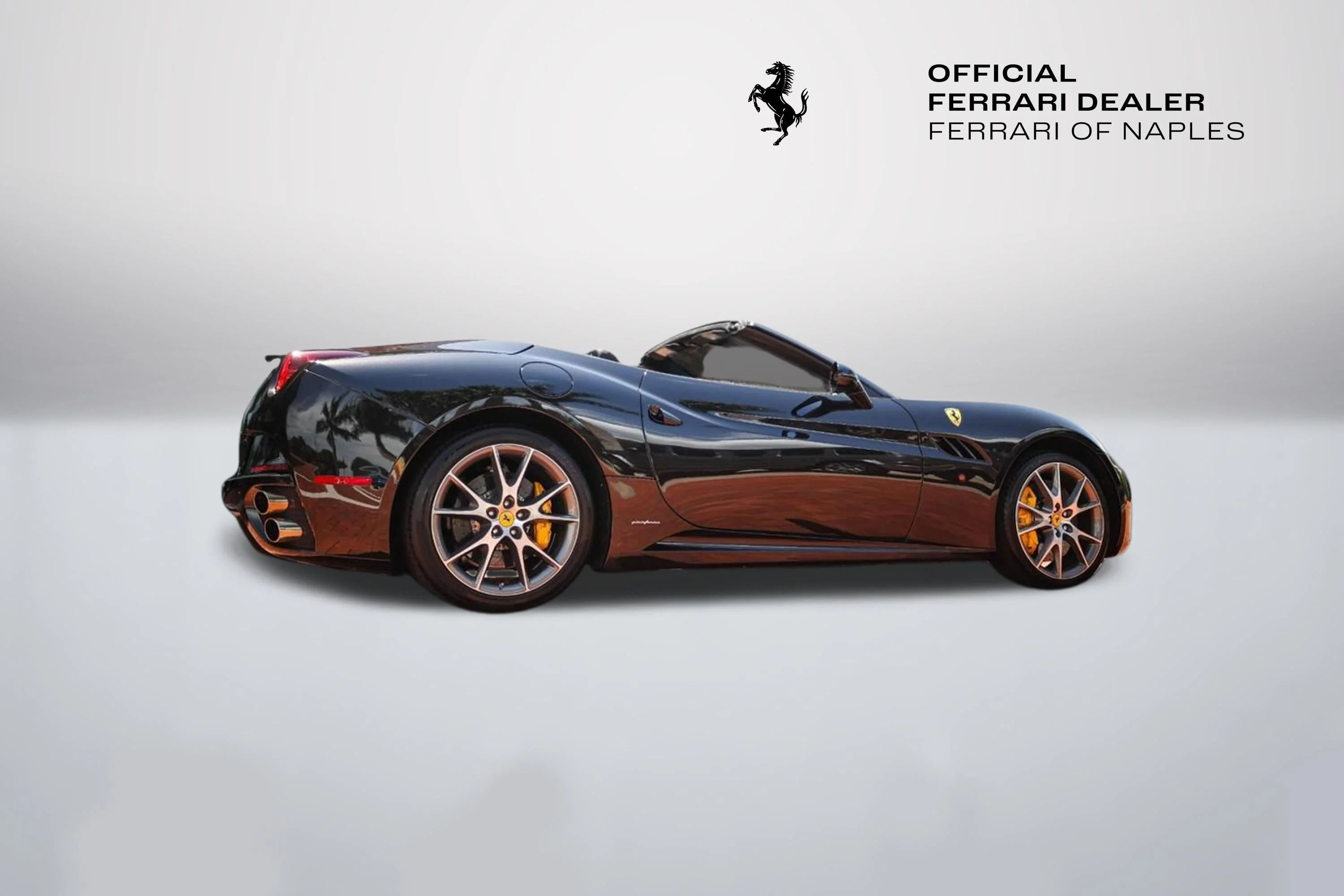 Used 2011 Nero Daytona Ferrari Base image 29