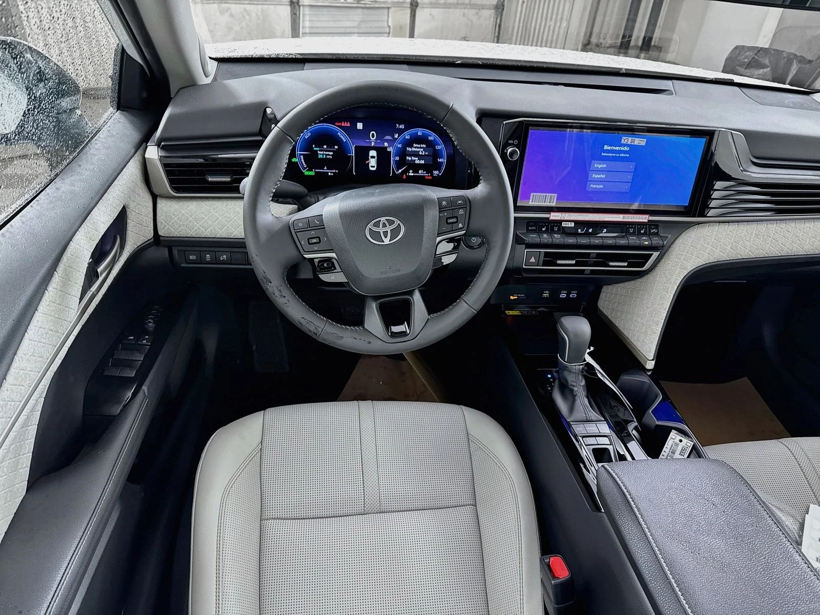 New 2026 Wind Chill Pearl <sup>1</sup> Toyota  XLE AWD image 12
