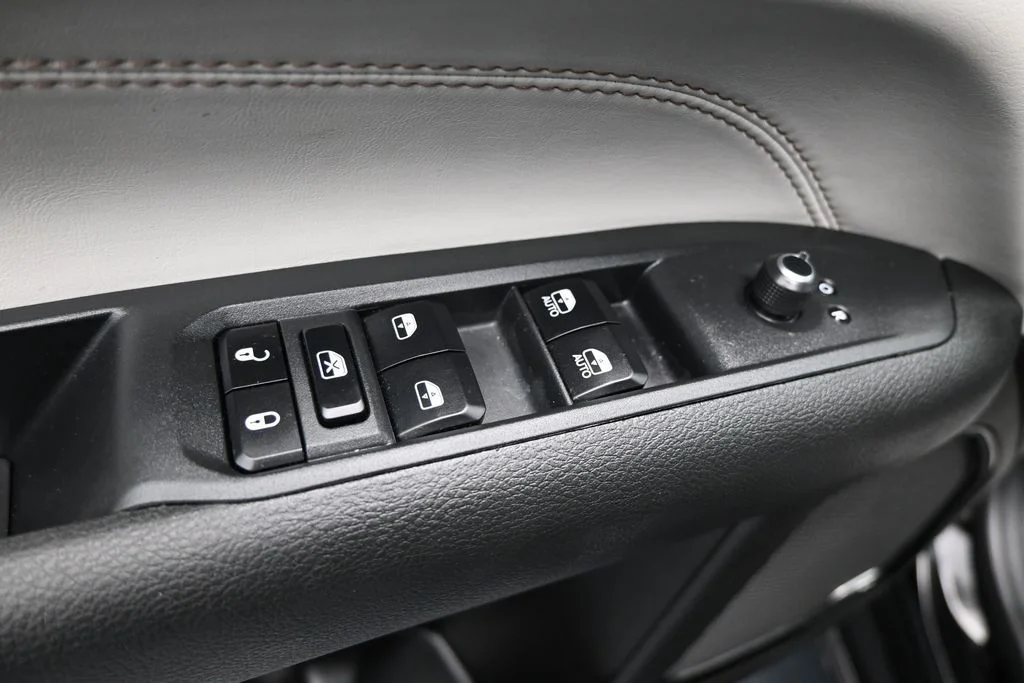Used 2024 Black Jeep Limited image 11