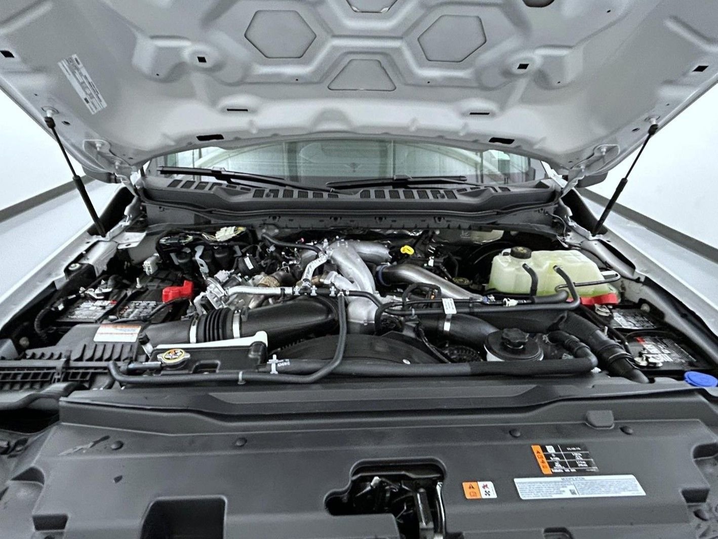 New 2026 Avalanche Ford Lariat image 25