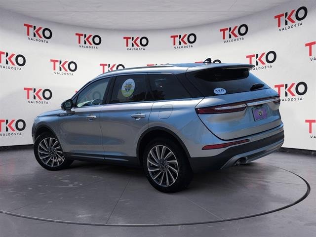 Used 2023 Silver Radiance Lincoln Reserve image 9