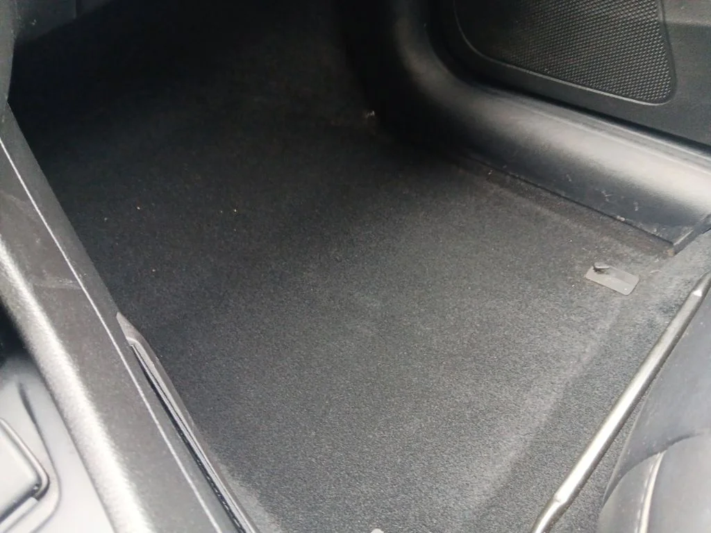 Used 2019 Velvet Red Pearlcoat Jeep Latitude Plus image 25