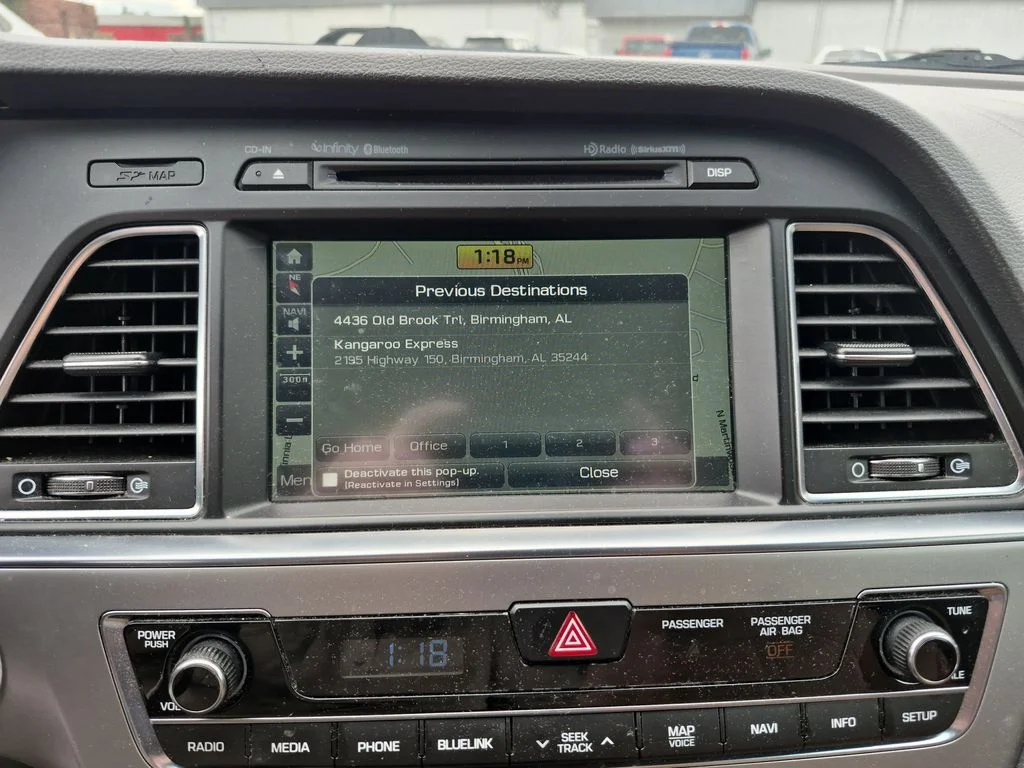 Used 2015 Shale Gray Metallic Hyundai Limited image 29