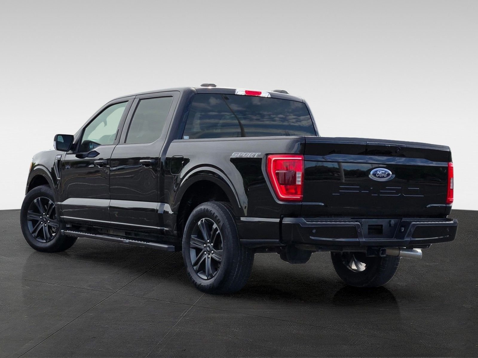 2023 Ford F-150 XLT photo 5