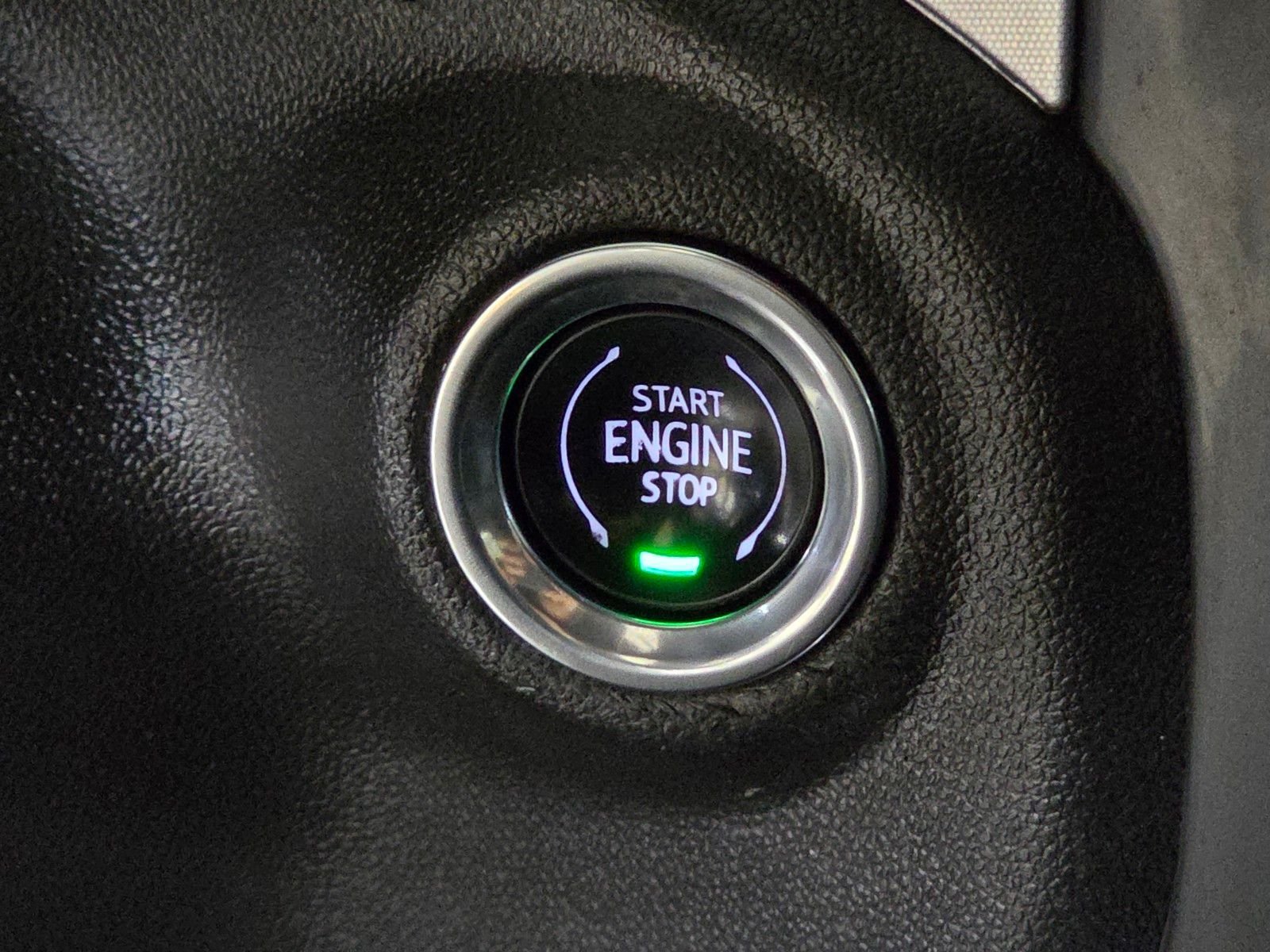 Used 2021 Summit White GMC Elevation image 33