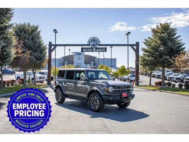 2026 Ford Bronco Outer Banks