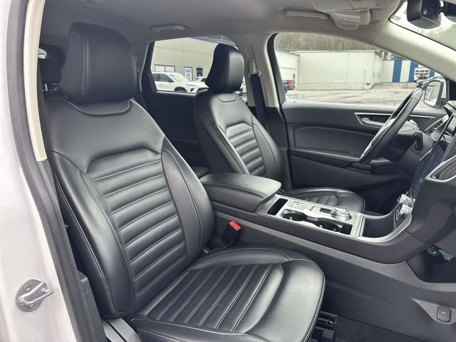 Used 2024 White Ford SEL image 26